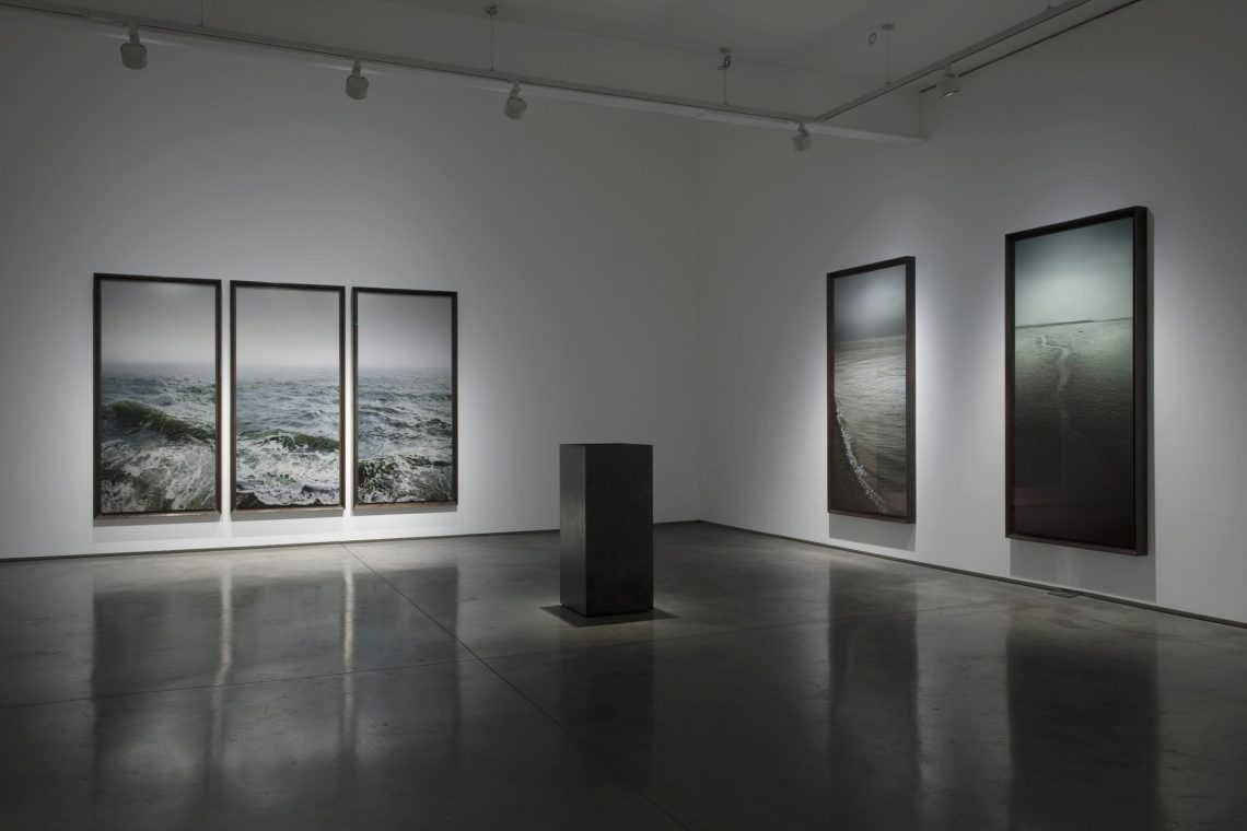 Nadav-Kander-dark-Line-Installation-view1_171211_173832